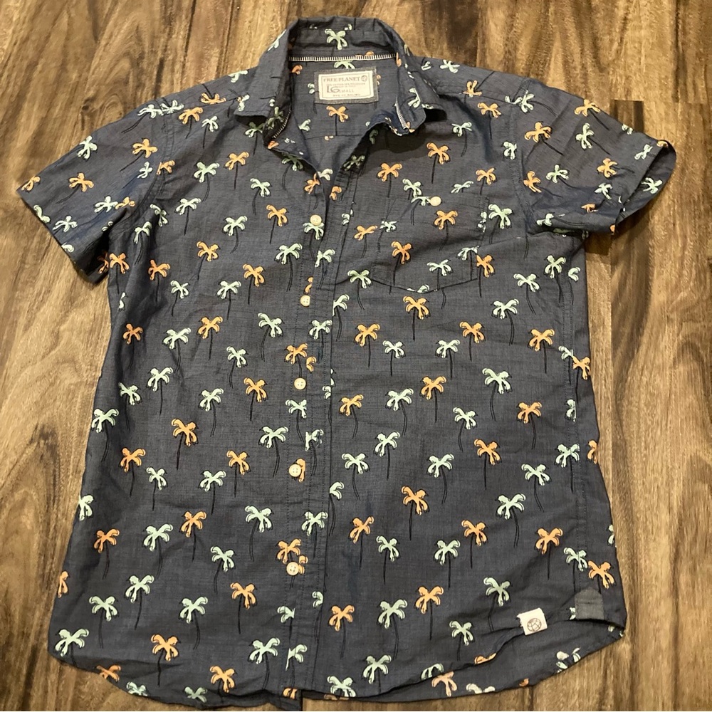 Free Planet Short Sleeve Button Up
